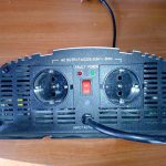 Pretvarač (inverter) 12V čisti sinus 1000-2000 W 10A s punjačem